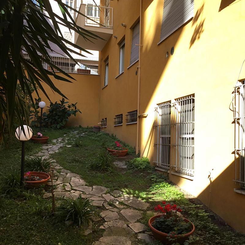 Ale&Andrea Apartments Blu & Lilla Рим Экстерьер фото