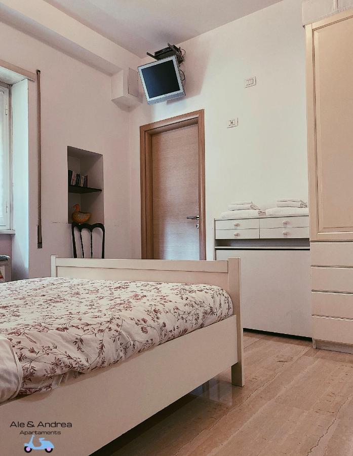 Ale&Andrea Apartments Blu & Lilla Рим Экстерьер фото
